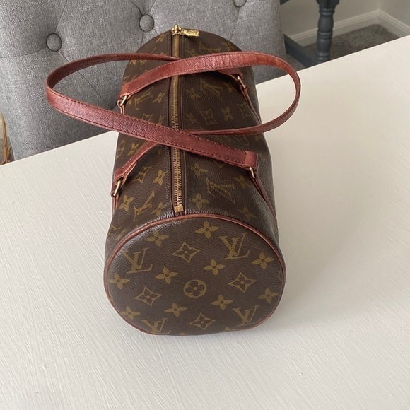 Louis Vuitton Monogram Papillon 30 - Picture 4 of 15